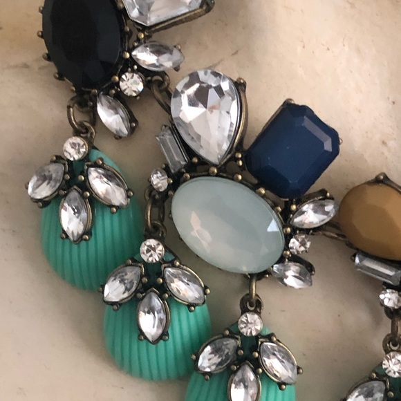 👑Anthropologie Regal Crystal Necklace NWOT - Picture 4 of 4